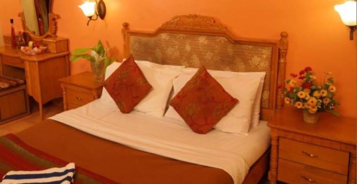 Horseland Hotel & Mountain Spa Matheran Exterior foto
